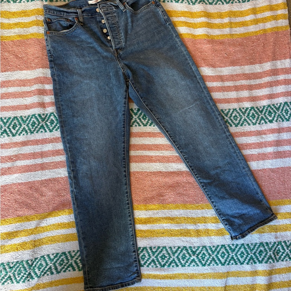 Levi's Women's Straight Leg Blue Jeans